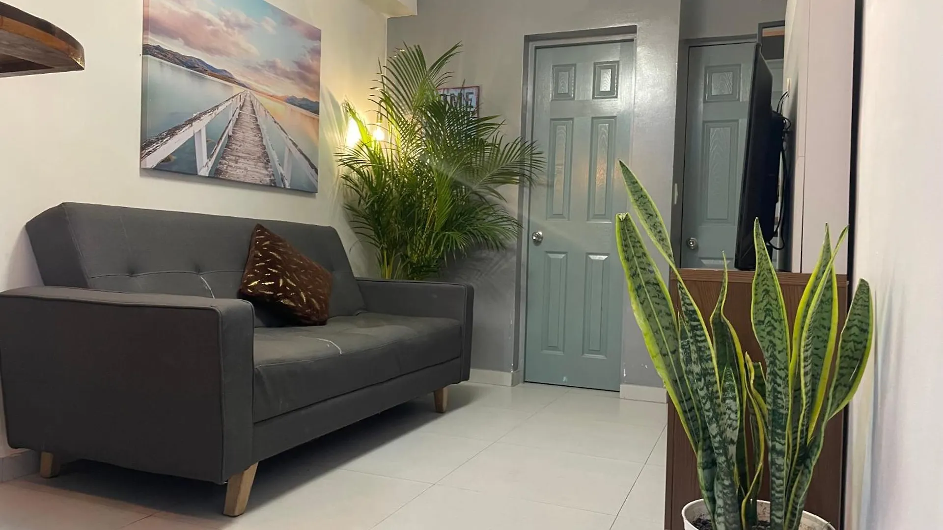 Elmolino Apt De 2 Alcobas Con Parquedero Medellín Colombia