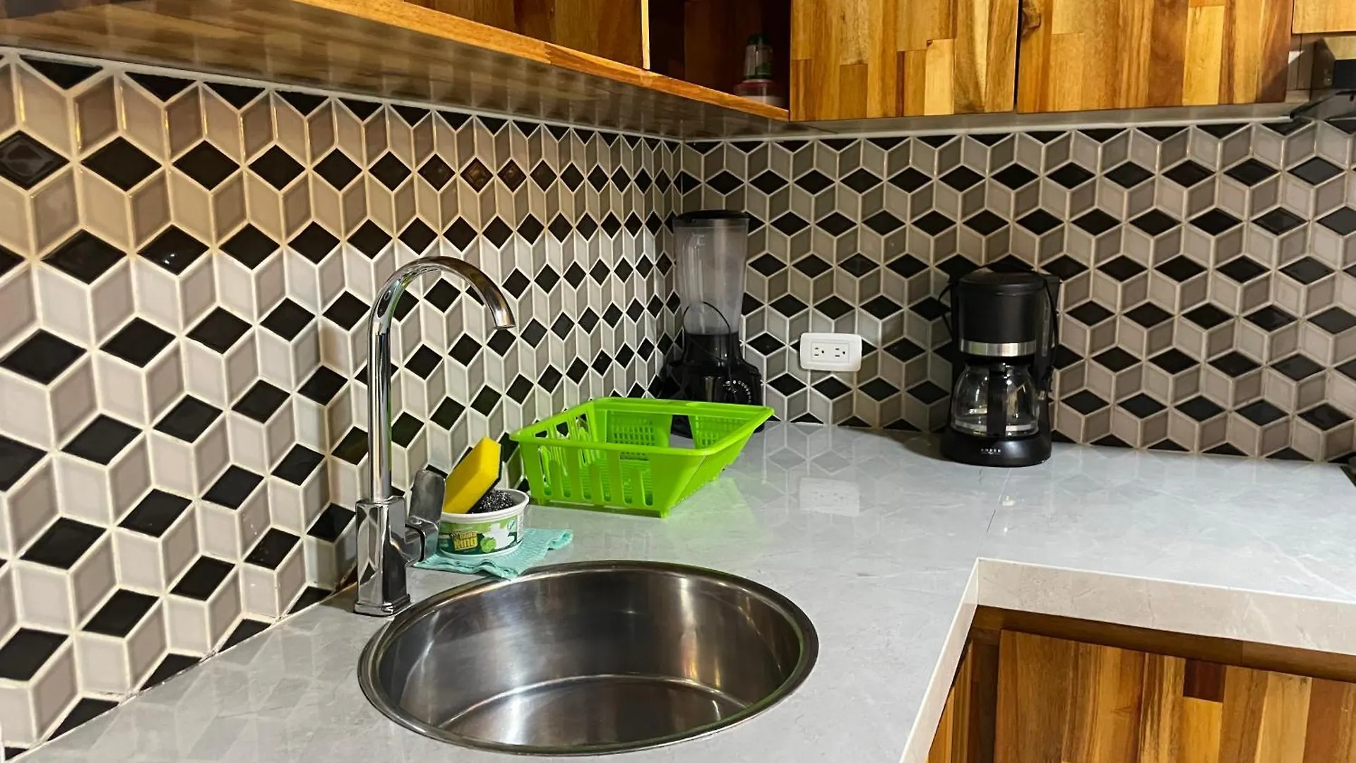 Elmolino Apt De 2 Alcobas Con Parquedero Medellin